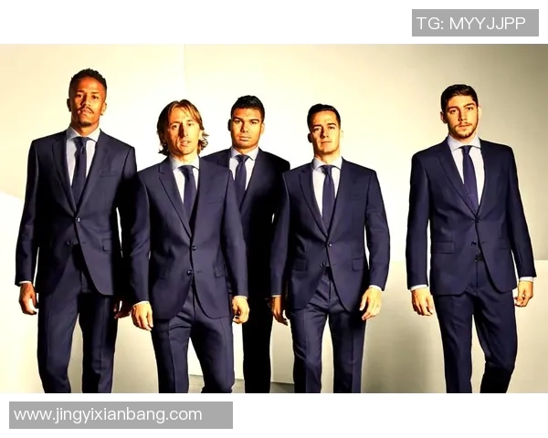 足球巨星同款潮流服饰引爆时尚街头热潮风格魅力全解析